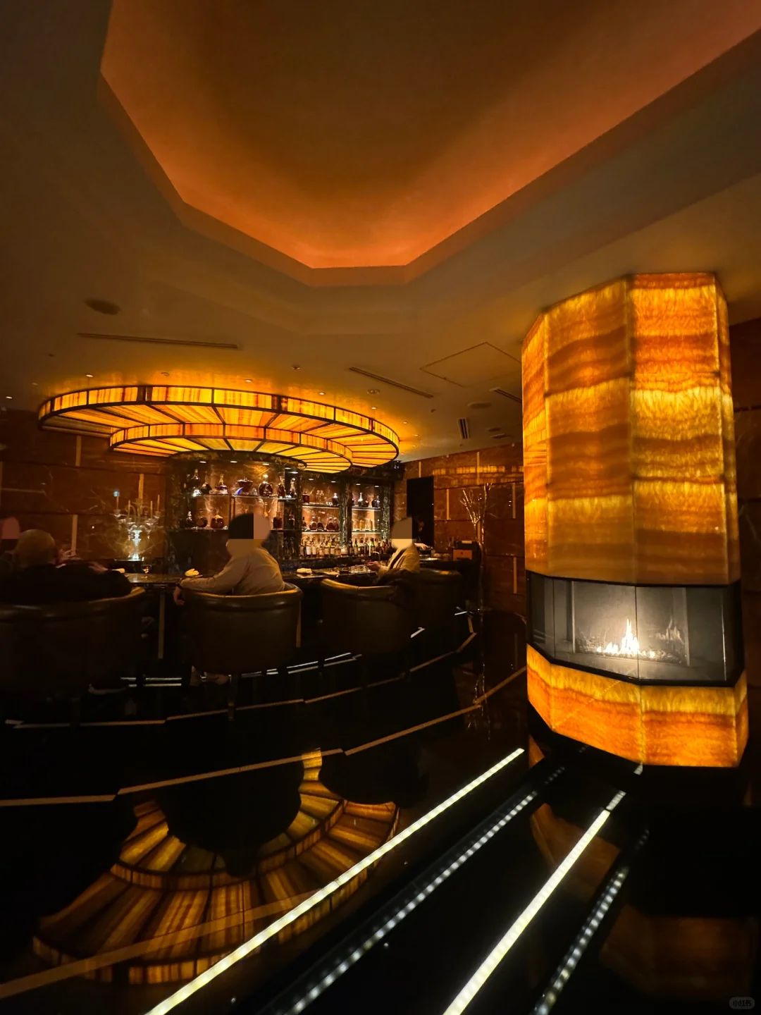 Tokyo Ginza's Top-Tier KTV Cigar Lounge | Understated Elegance