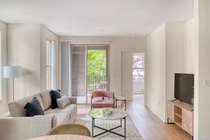 Seattle 2B2B Sublet in December