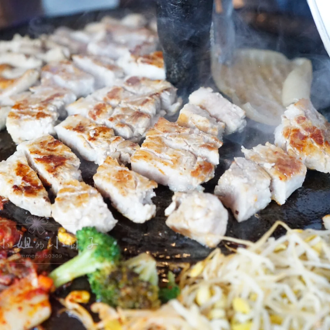 Cast Iron Pot: All-You-Can-Eat Korean BBQ Experience