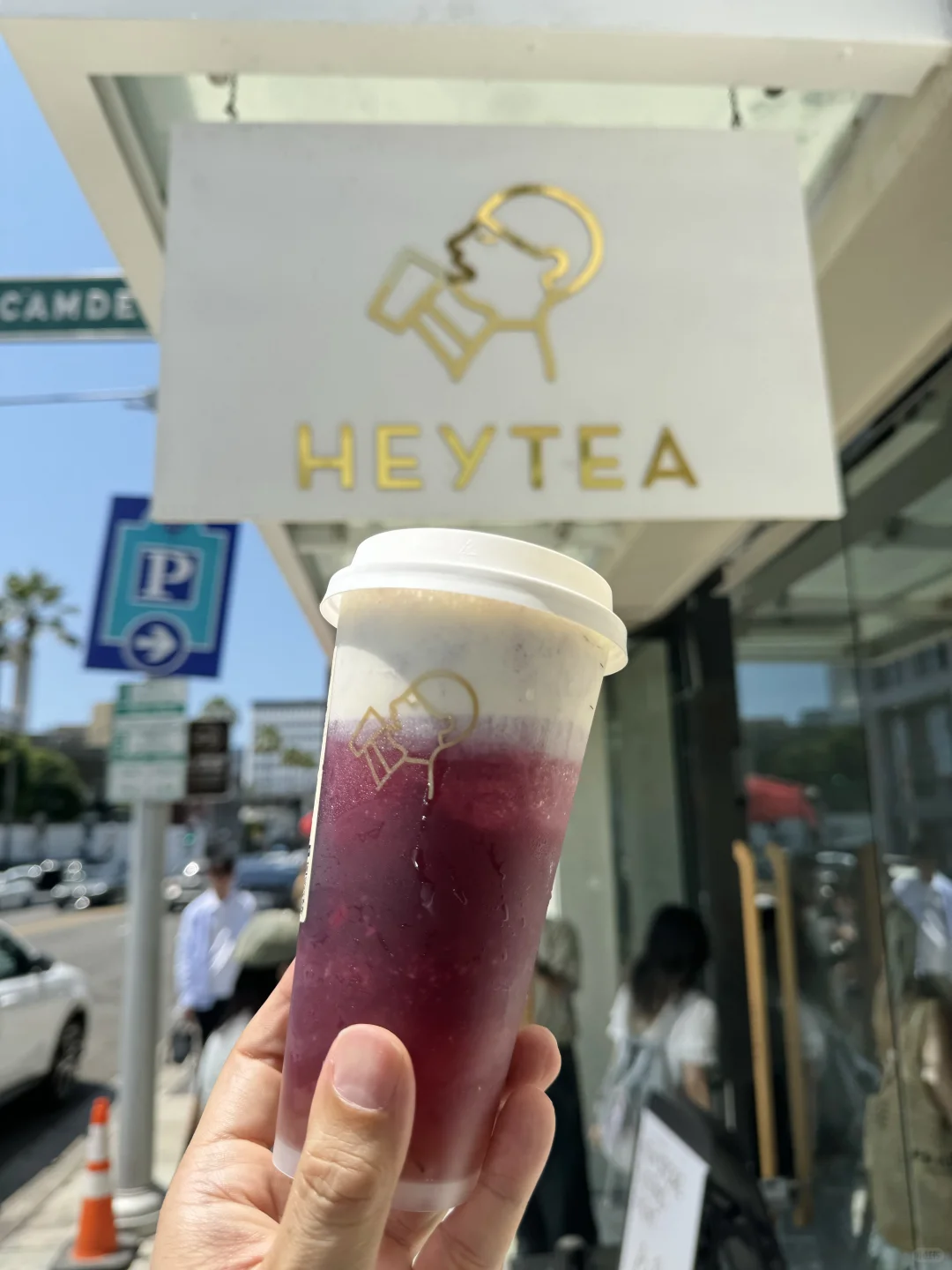 Los Angeles folks finally get their own HeyTea!