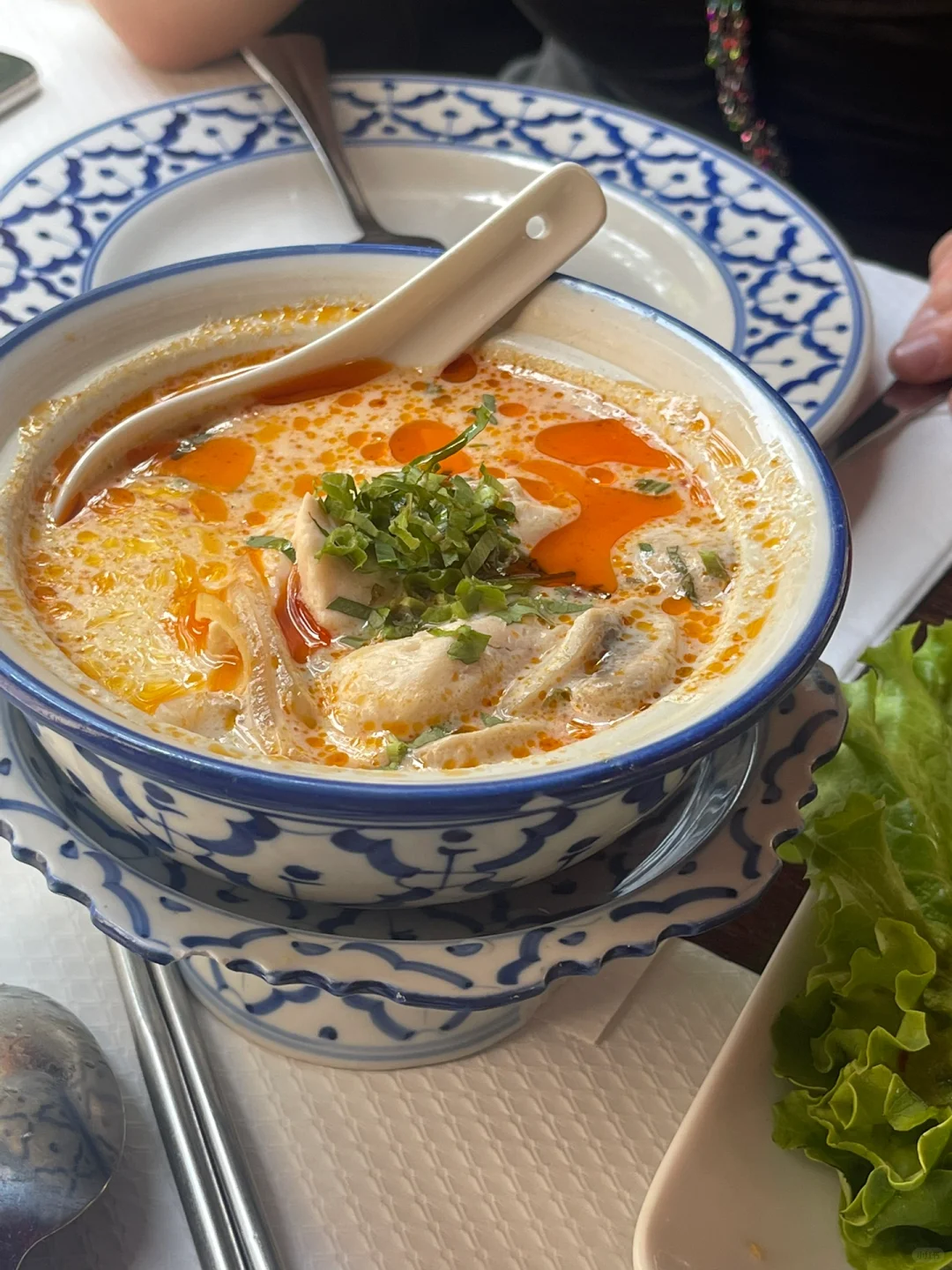 🇫🇷 Paris Eats • Discovered a Super Yummy Thai Restaurant in Paris