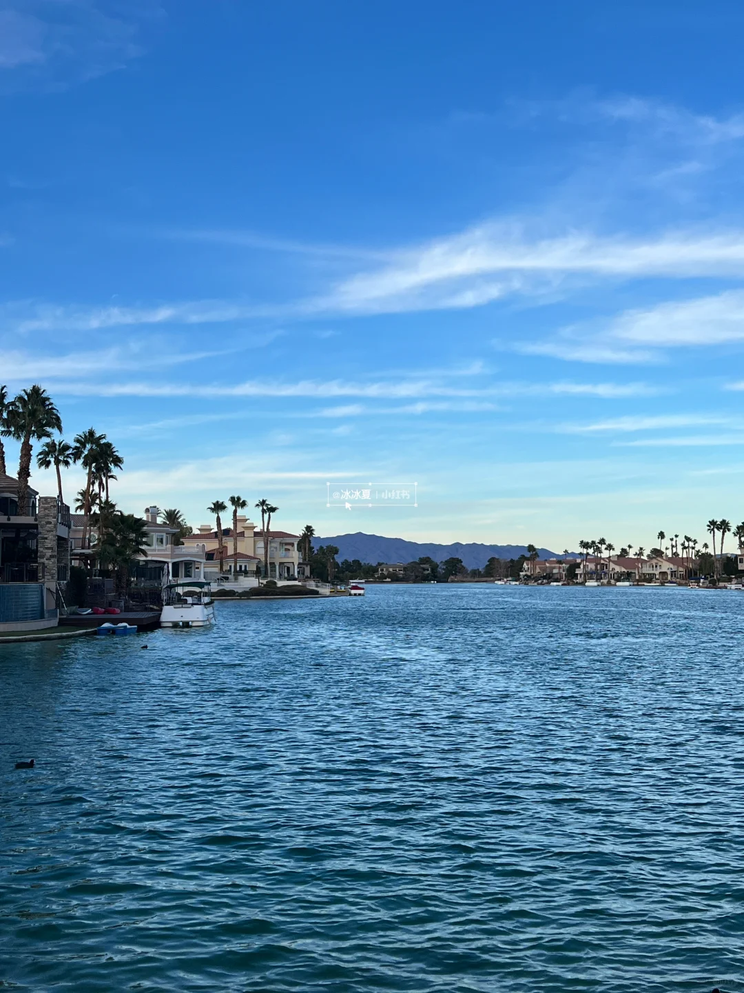 Lakeside Mansion – This Is Actually Las Vegas?!