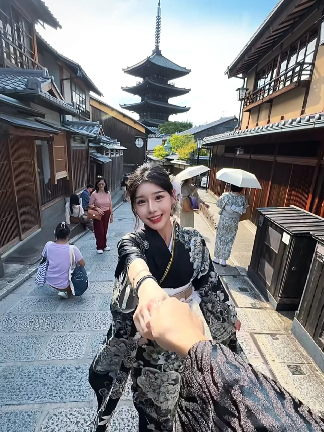 Girls, you gotta see these epic transitions! The mafia princess is here!