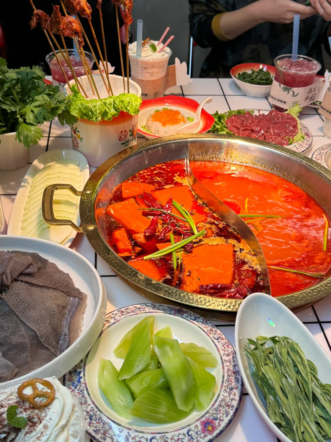 Shinjuku | Tokyo's Biggest New Hot Pot Spot 📍