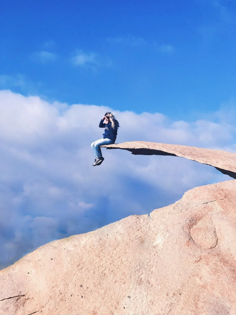 🍠 Potato Chip Rock Park... Try Soaring Through the Clouds ☁️ and Riding the Mist 🌫️