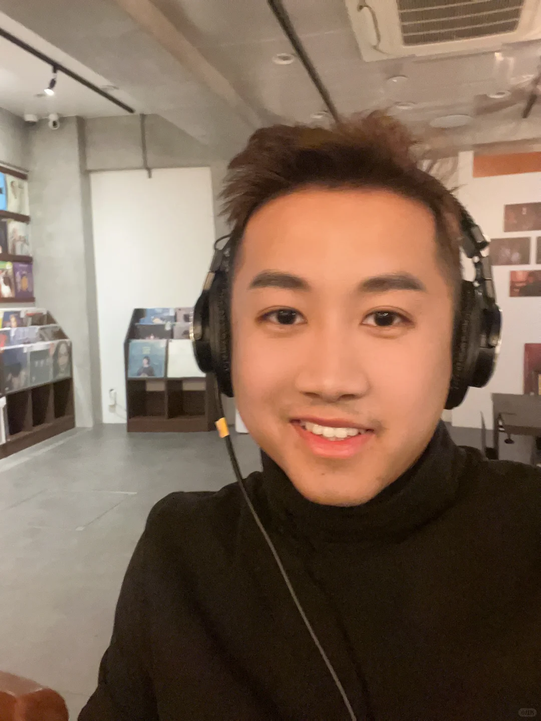 What’s It Like to Listen to Vinyl Records in Tokyo?