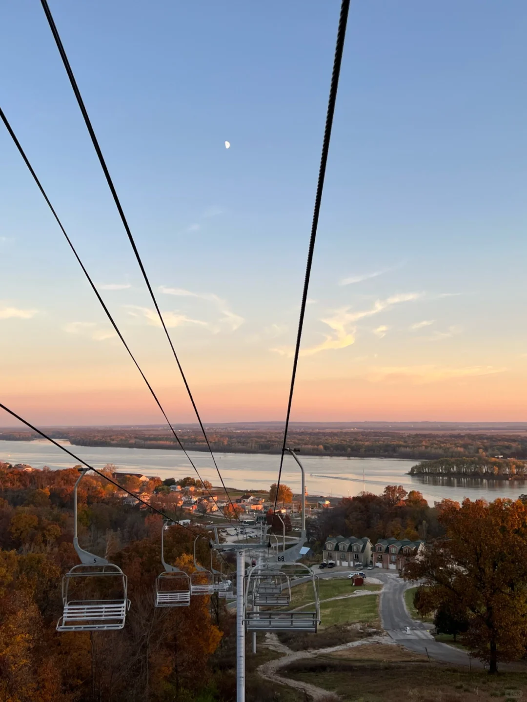 Autumn Adventure in St. Louis 🍂｜Who Can Resist the Cable Car at Sunset 🚠