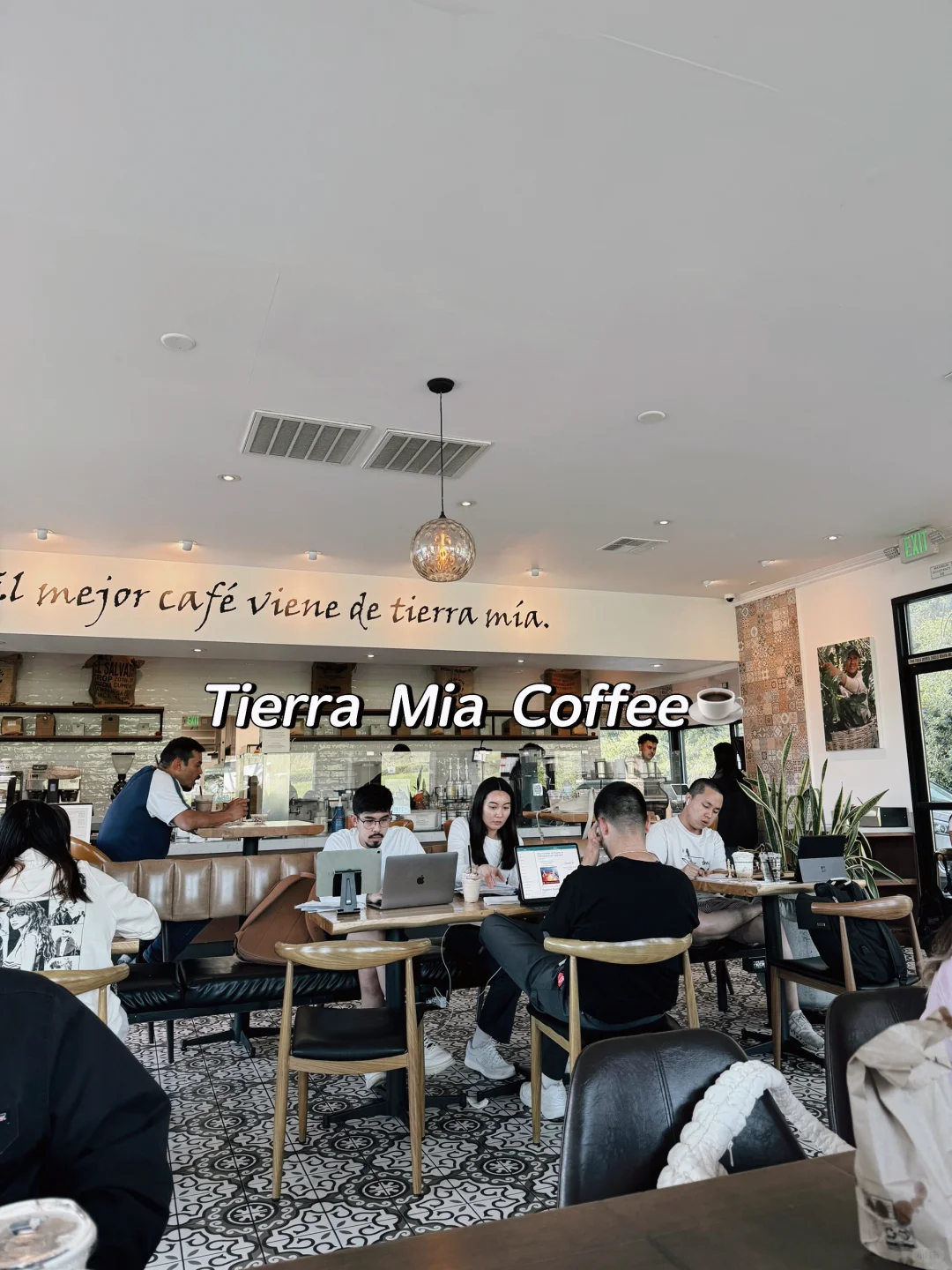 LA | This Coffee Shop Stays Open Late, I Work Till Closing ☕️👩🏻‍💻