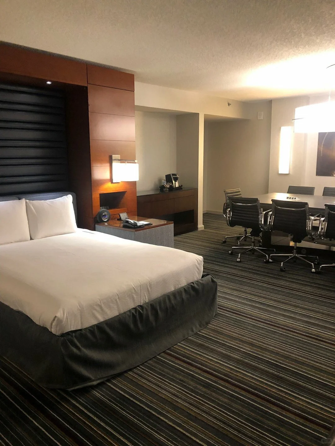 Dallas Layover? Lock In This Hotel! Affordable and Super Convenient