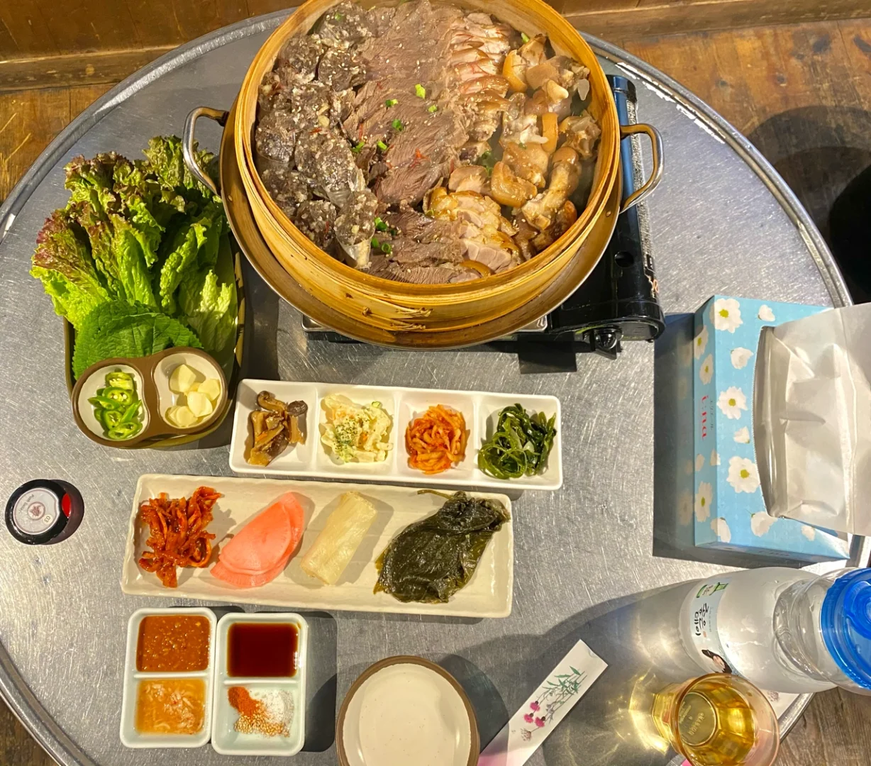 🇯🇵 Shin-Okubo | Juicy Korean Pork Trotters Packed with Collagen! 🐷‼️