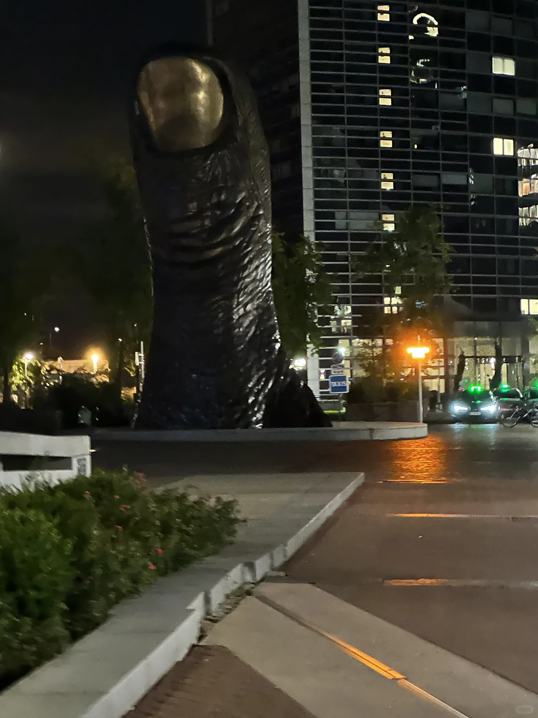 1:30 AM in Paris, I'm really missing you.