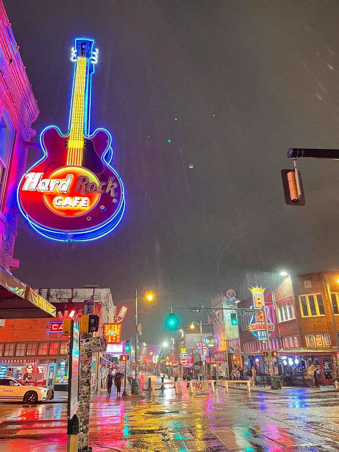 Thanksgiving Trip Day 5 – Memphis: Blues, Booze & BBQ