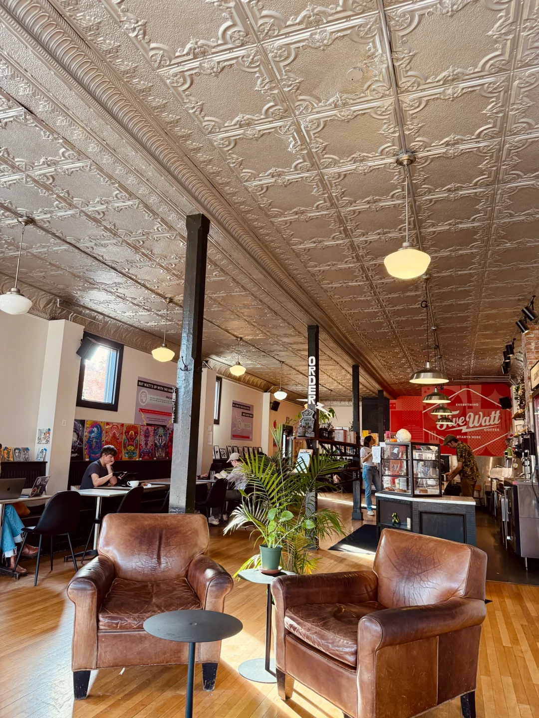 Mingni | Five Watt Coffee: A Café Perfect for Getting Work Done