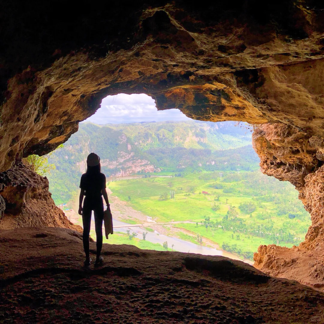 "Recommend Two Hidden Natural Gems in Puerto Rico"