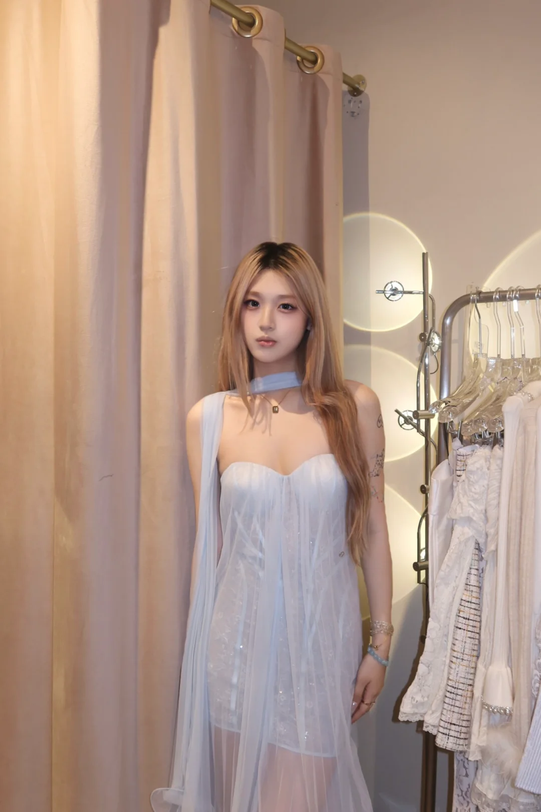 Help me pick the outfit that suits me best!