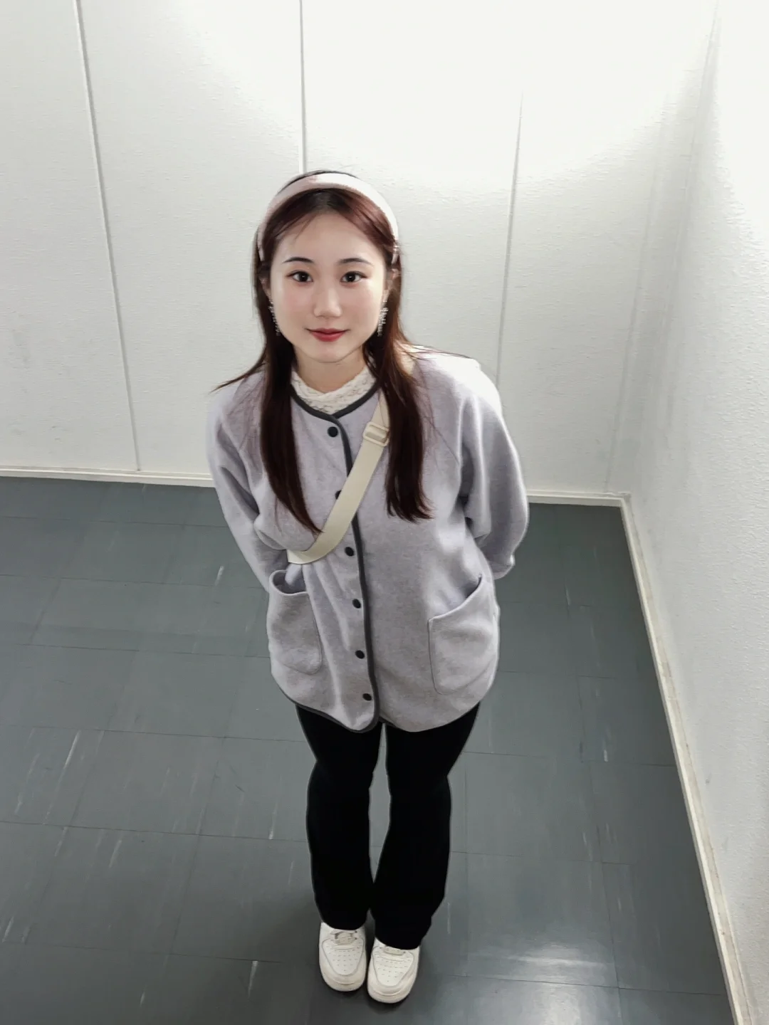 Caught the Same "Cat Standing" Pose and Affordable French Cuisine at Kyoto University