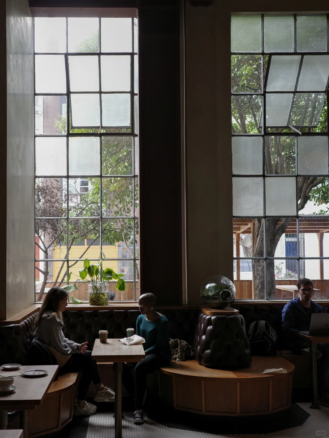 San Francisco Cafe Exploration: One of the Top Boutique Coffee Shops in the Bay Area.