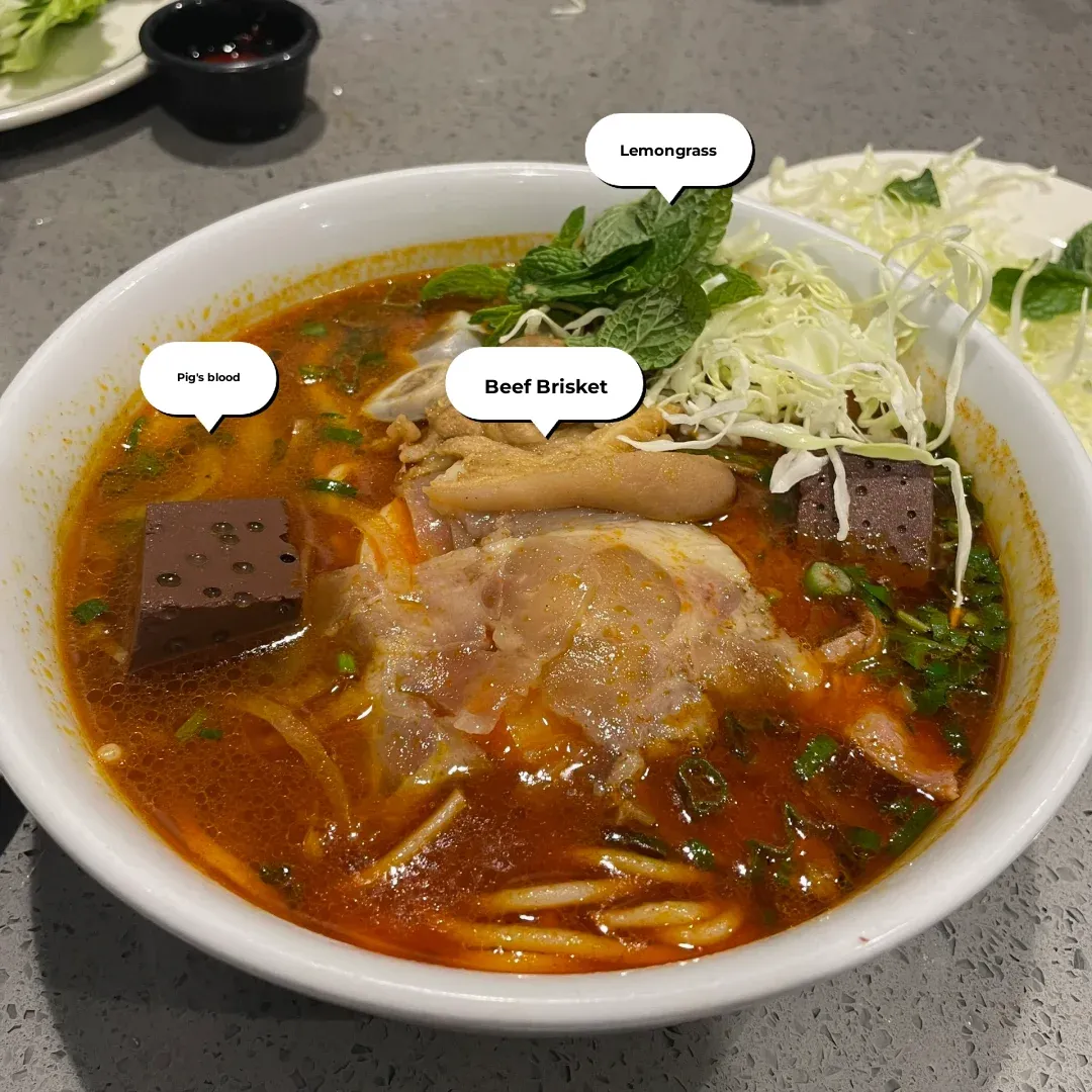 North American Workday Eats: Vietnamese Spicy Noodle Soup - Bun Bo Hue