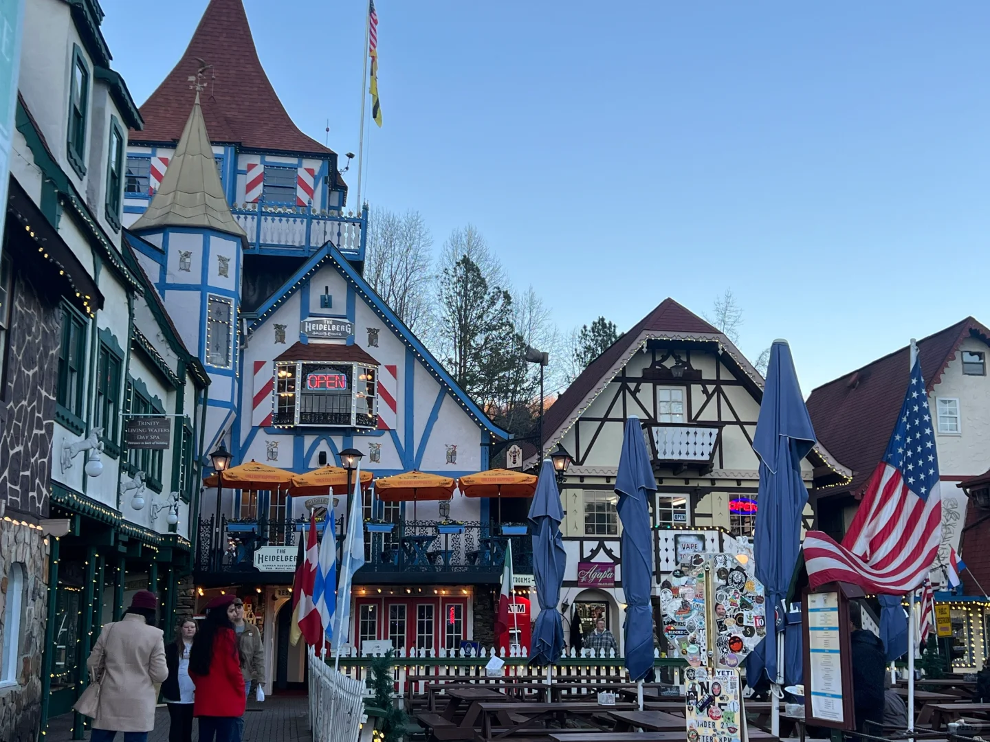 Two-Day Trip to Helen's Seaside Town