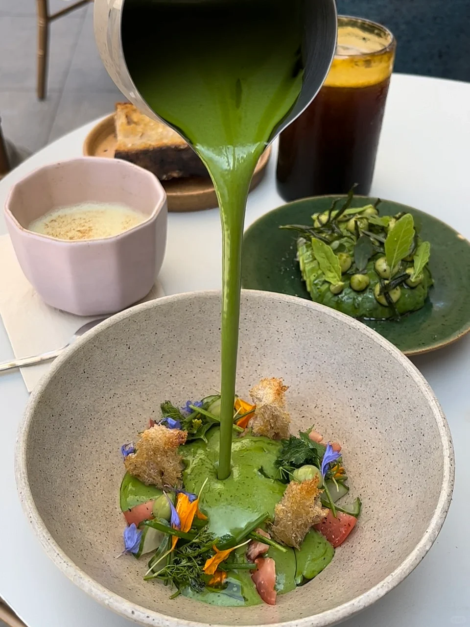 🧚🏻 It's definitely the food of the Green Fairy 🧚🏻