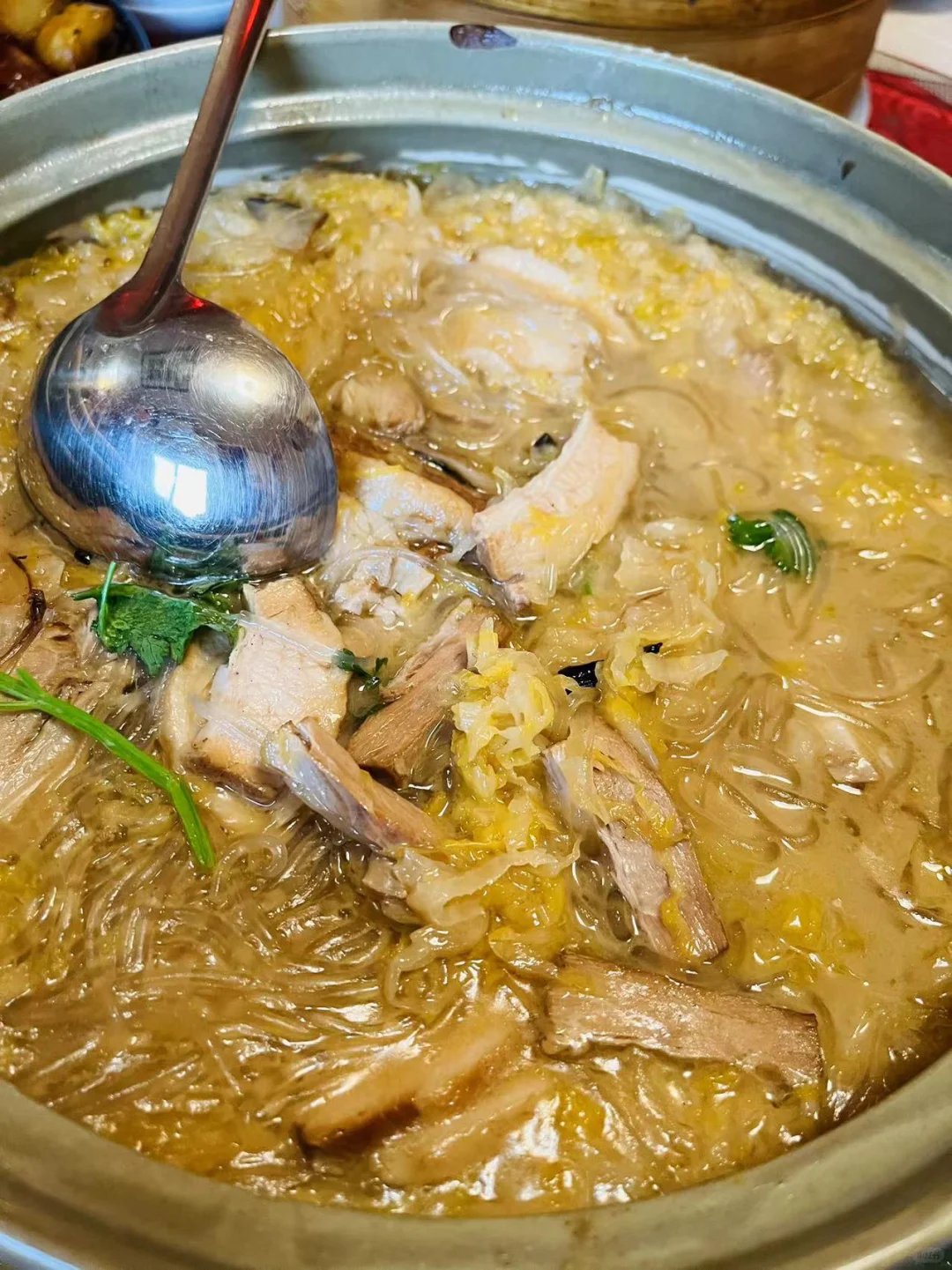 In Japan 🇯🇵, I found authentic Northeastern Chinese sour cabbage stewed with vermicelli!