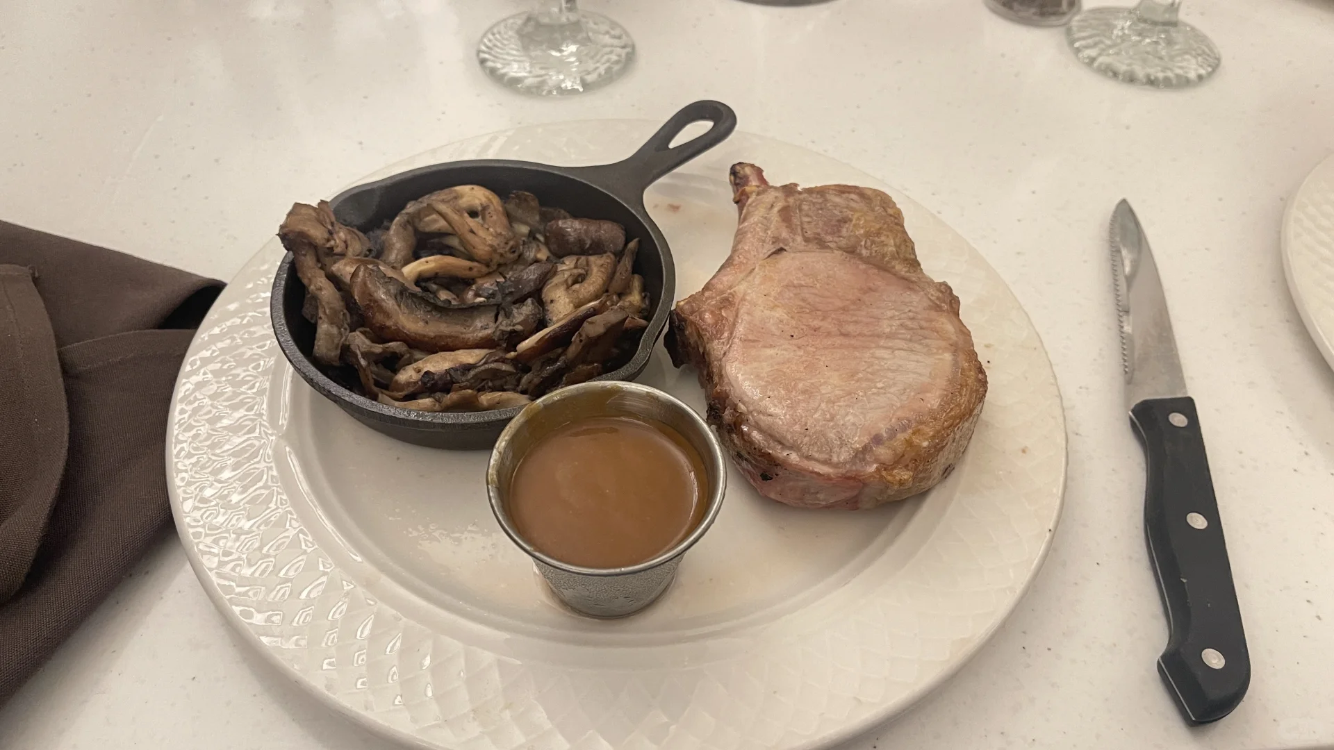 National Parks Guide: Must-Try Eats and Pitfalls to Avoid in Yellowstone, Grand Teton, and Salt Lake City