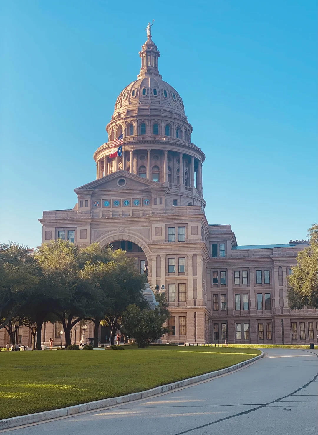 The Broke Girl's Solo USA Road Trip: Austin 🇺🇸