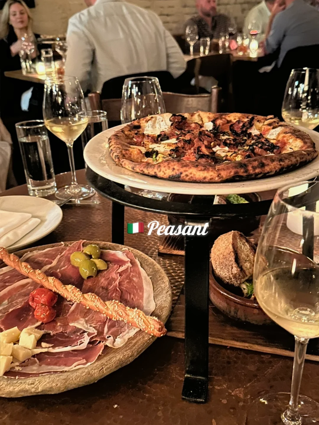 Hidden Gem Italian Restaurant in New York: The King of Ambiance