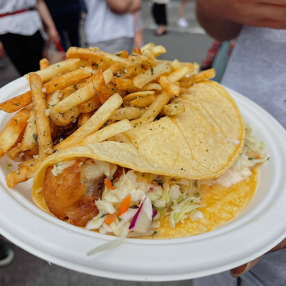 Seattle's Ballard | Free 🆓 Seafood & Music Fest, You In?