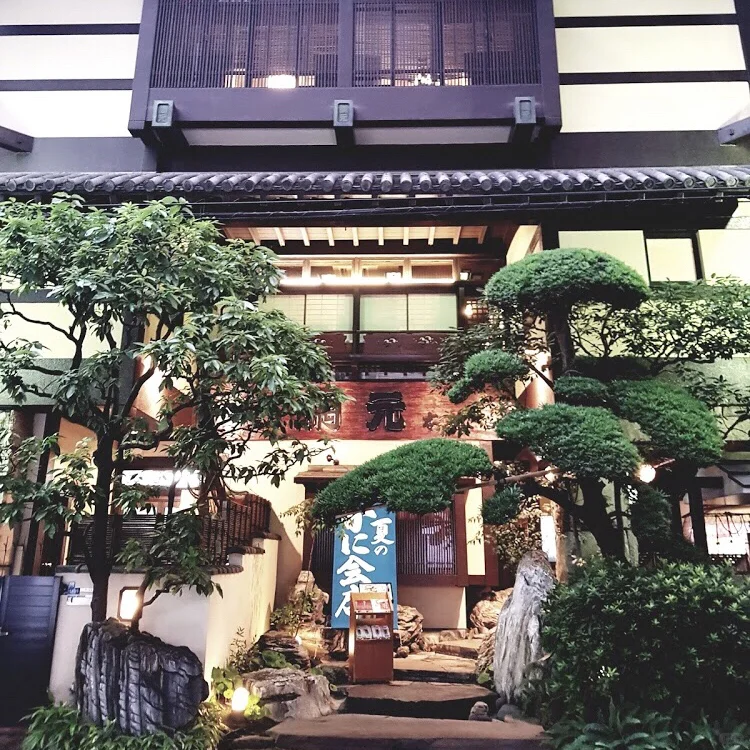 Know Osaka only for Kani Doraku? Here's a Must-Try No-Wait All-You-Can-Eat Crab Feast! 🦀🦀🦀