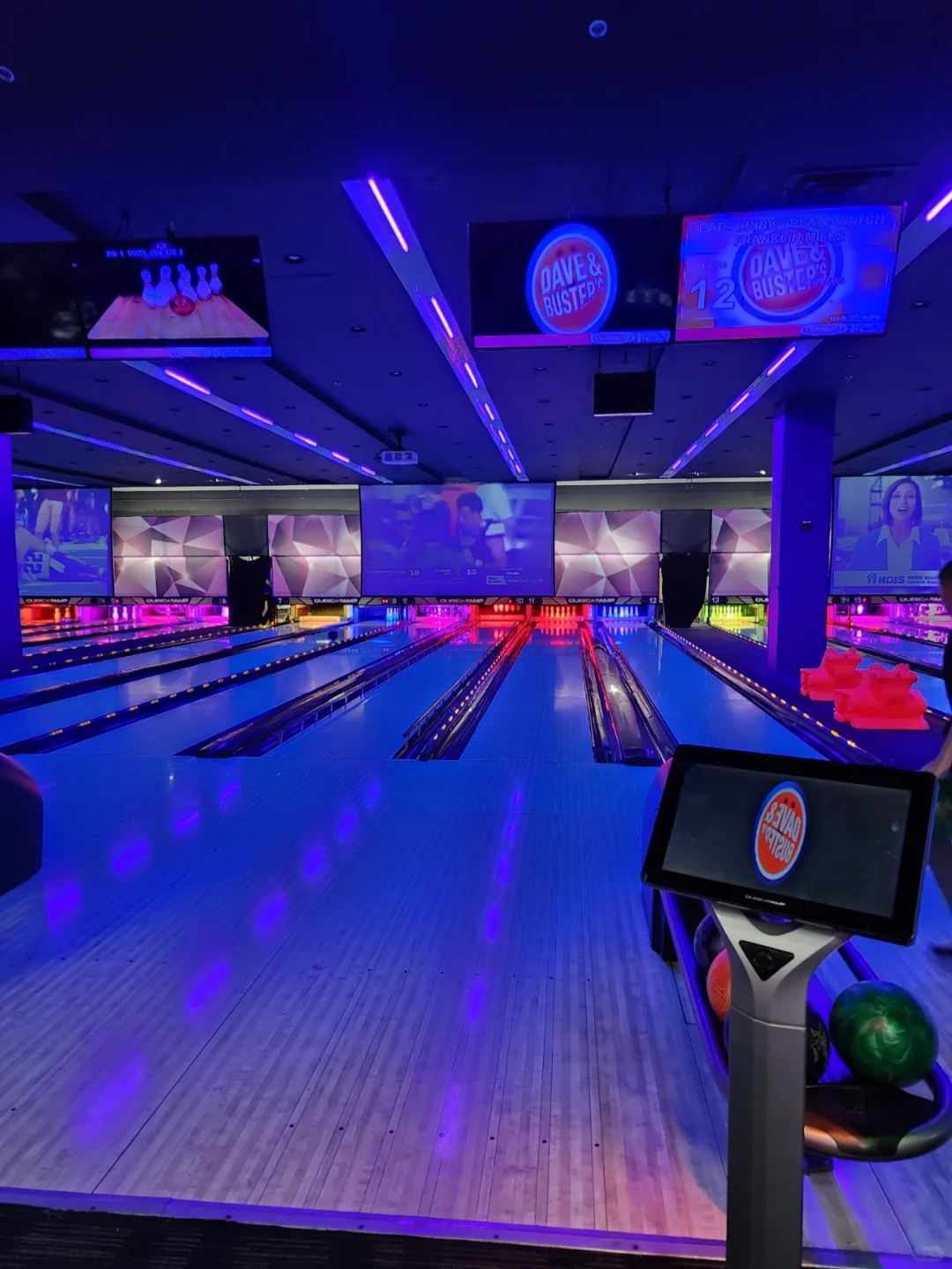 D&B in Northeast Philly for the Holidays