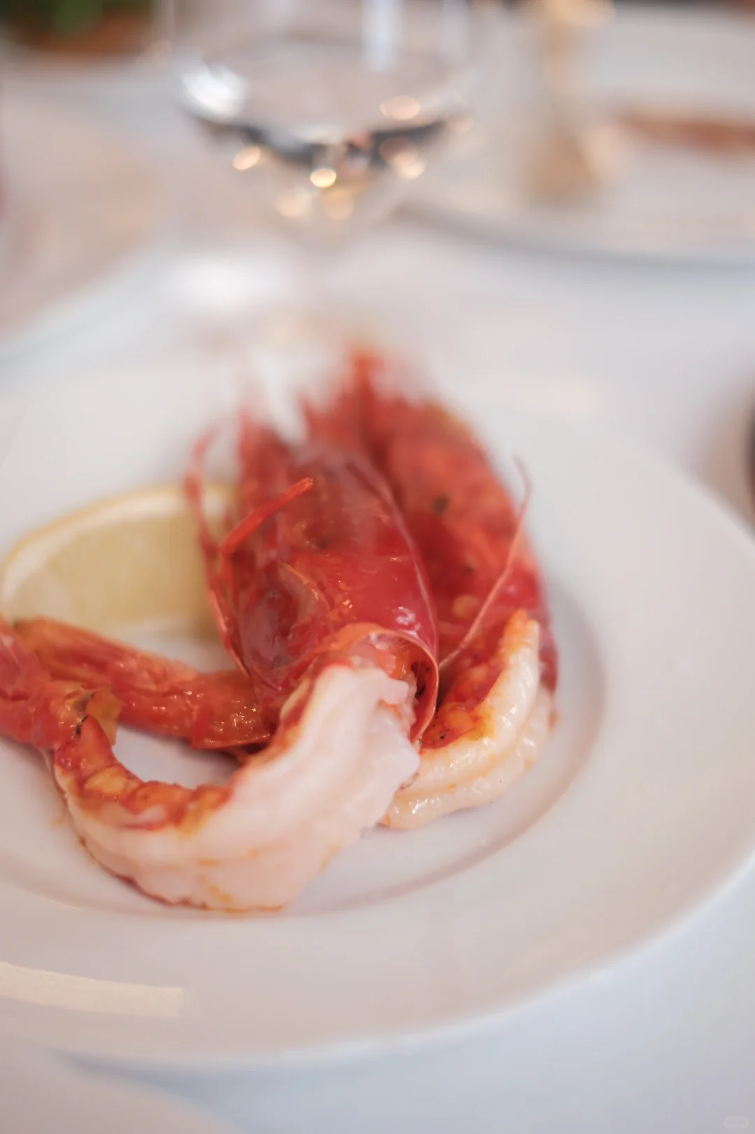 🦐 At This Paris Spot, Just Stick to the Red Devil Shrimp