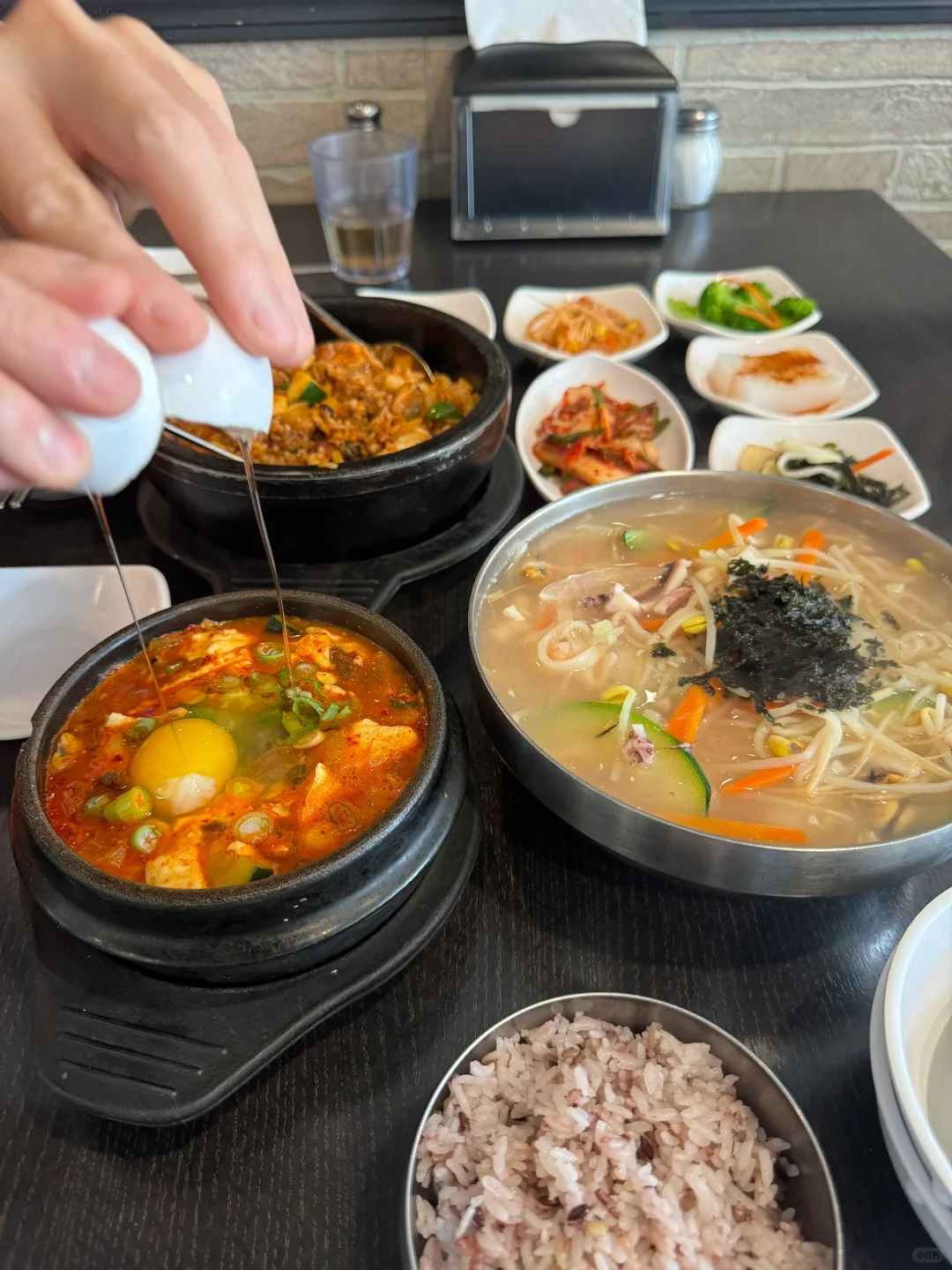 Heard this is the cafeteria for Samsung employees in the Bay Area? They're eating like royalty!