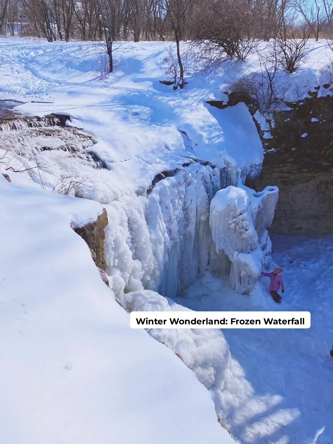 "Stunning Winter Scenery Near Milwaukee: Frozen Waterfalls"