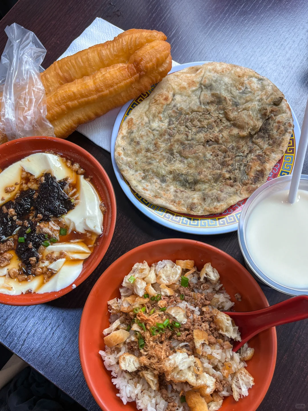 Budget Breakfast in Paris! The Sticky Rice is Unreal!!