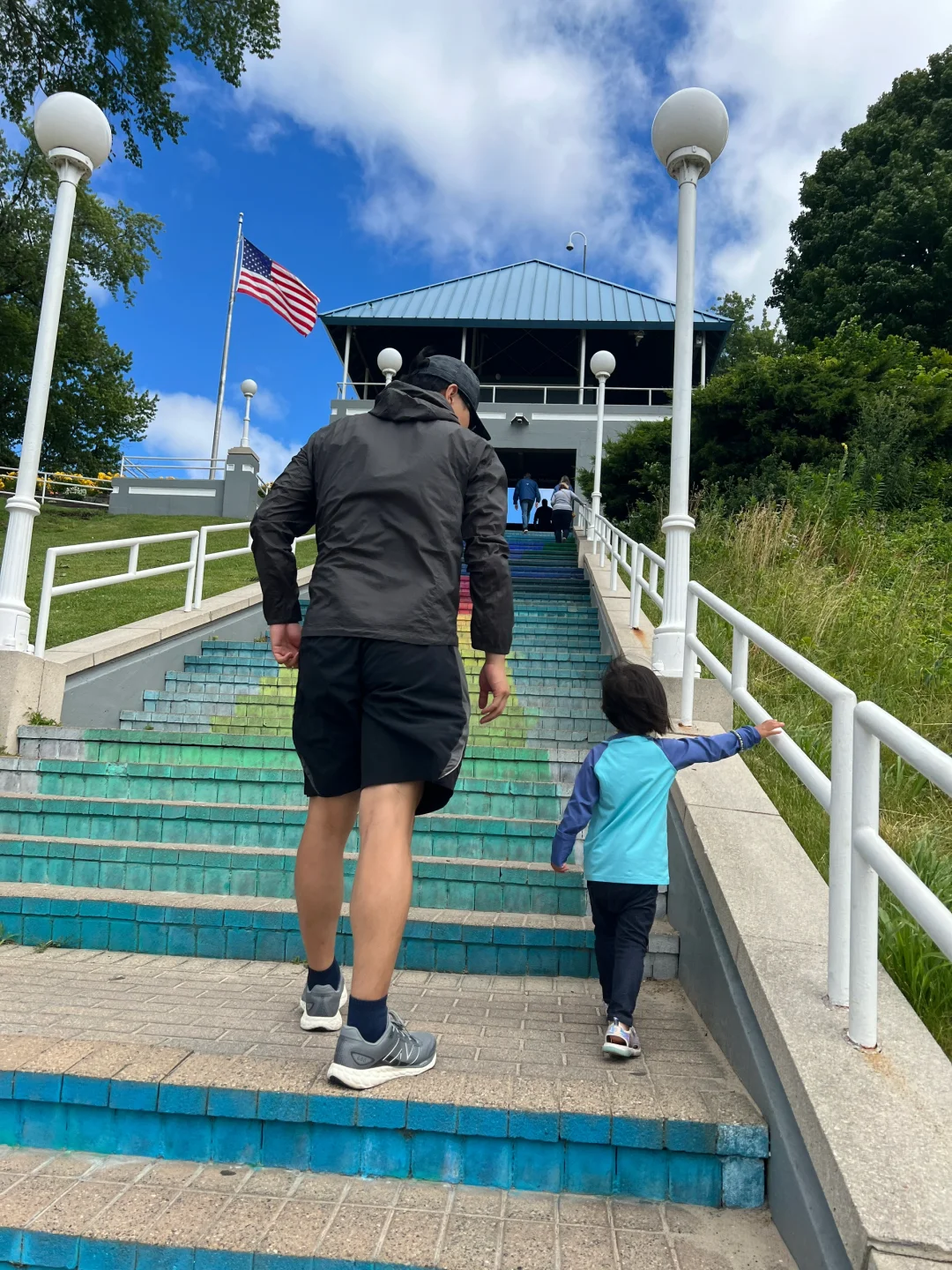 What to Do When Shuttling Between Chicago and Detroit for Airport Transfers