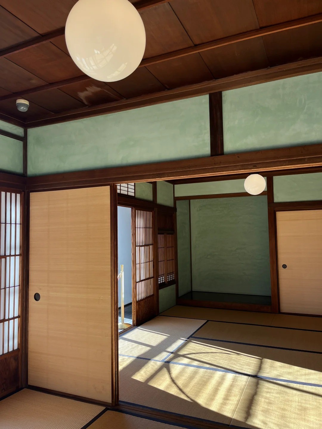 post_image