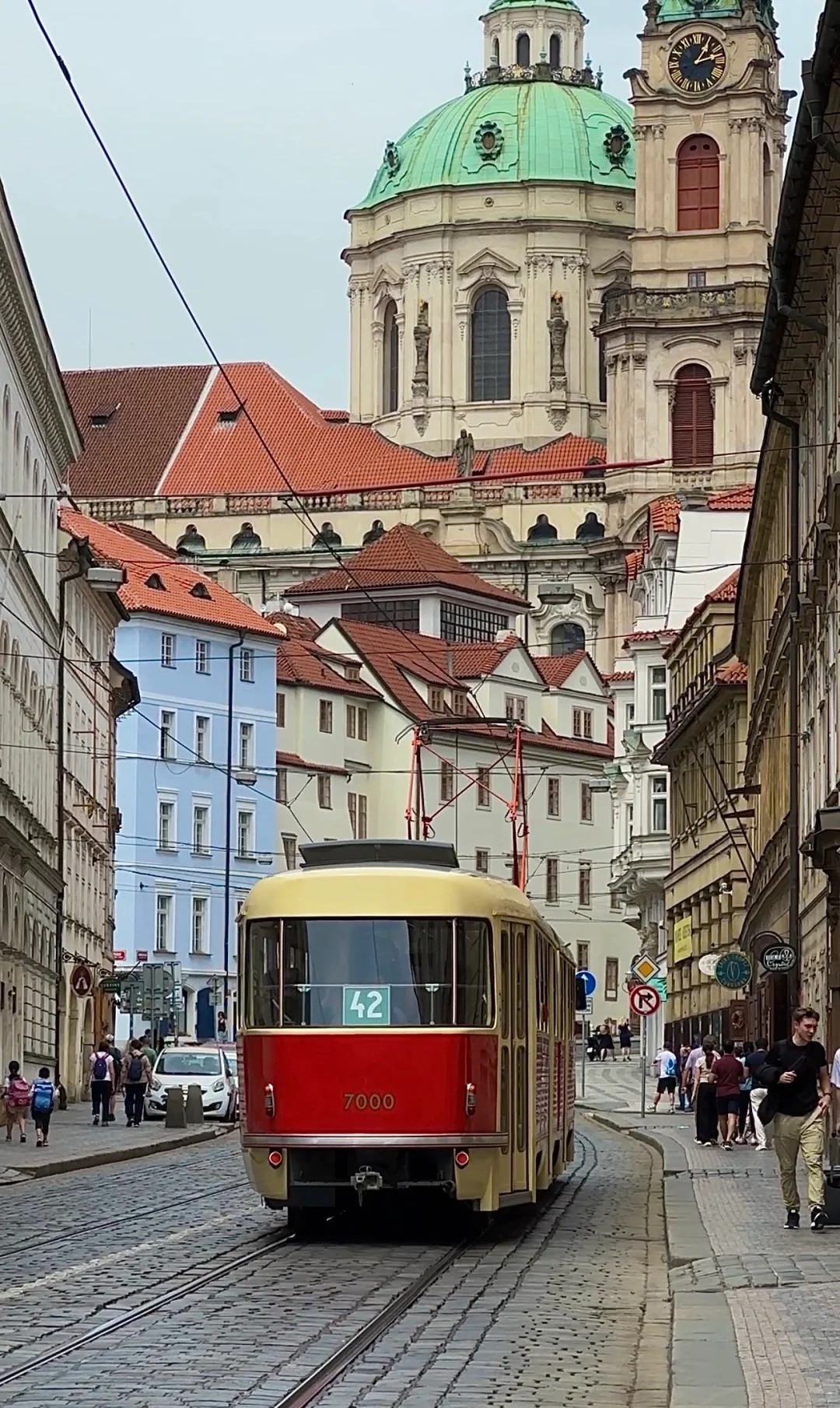 Your Ultimate Guide to Prague 🇨🇿
