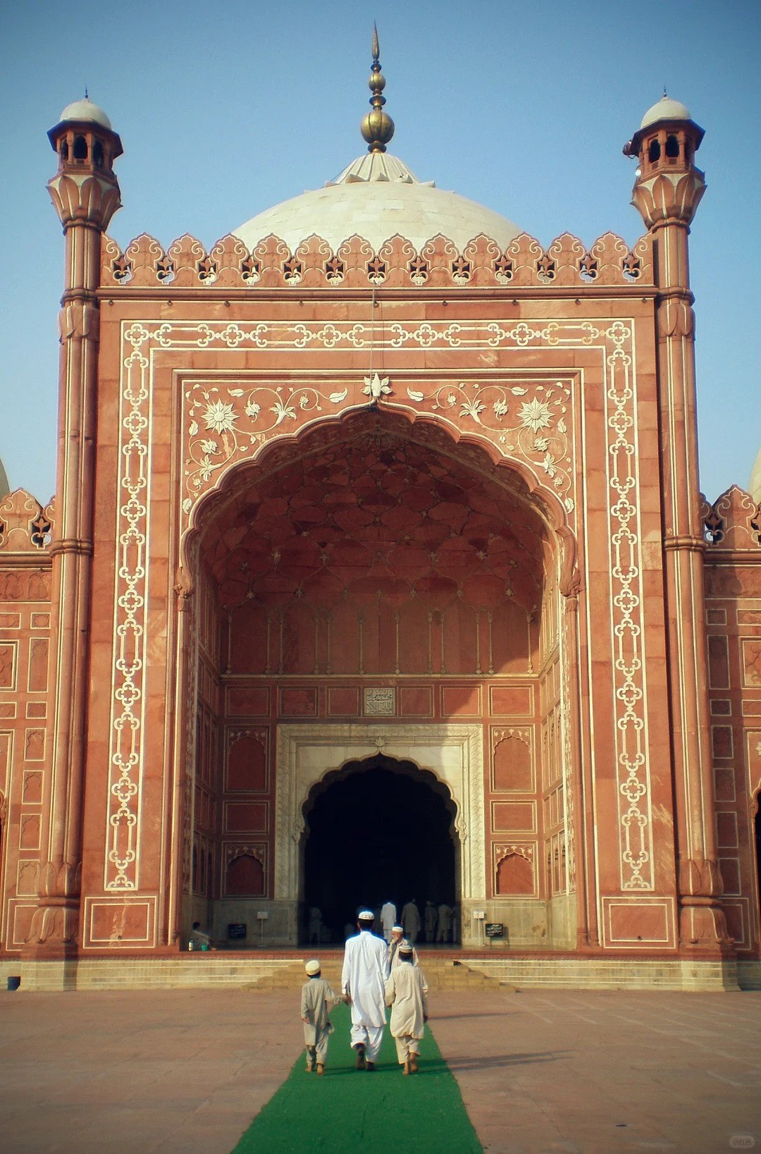 post_image
