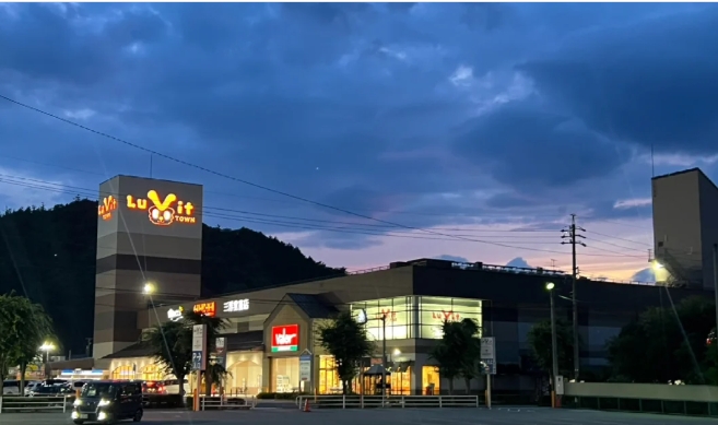 post_image