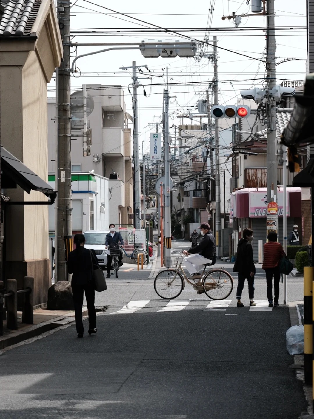 post_image