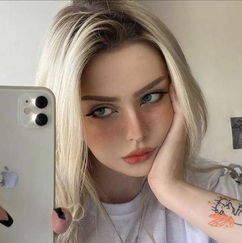 Lyra Elowen