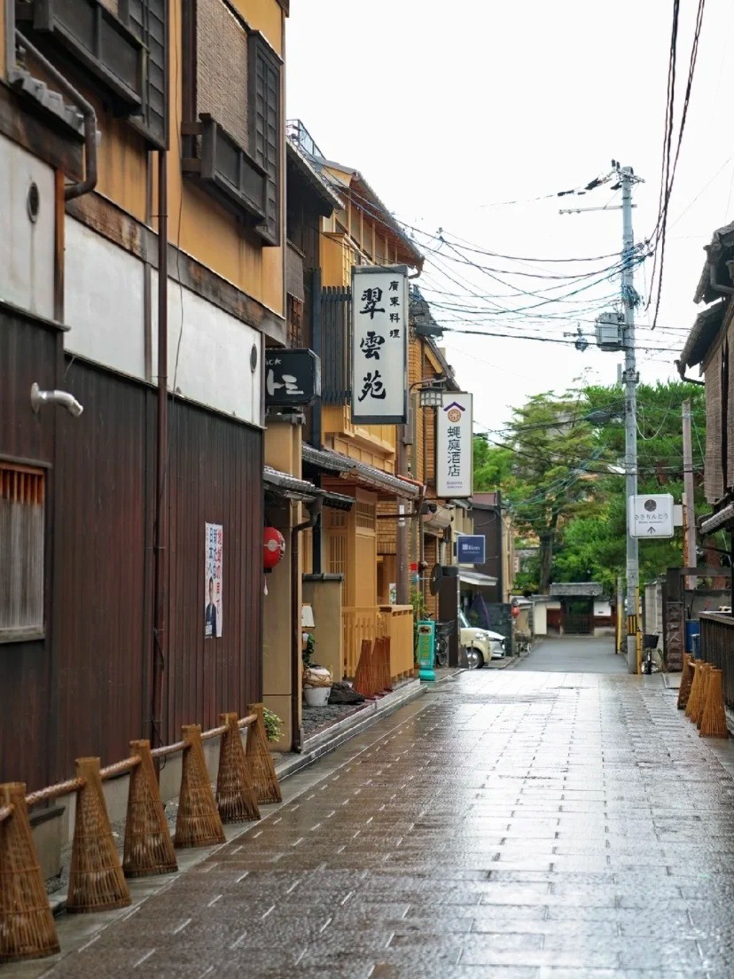 post_image